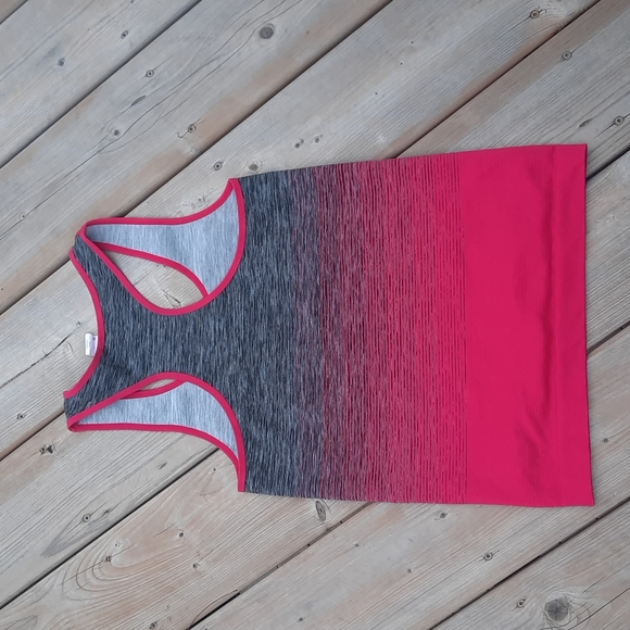 Workout tank - Picture 7 of 7